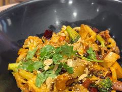 -醉人椒麻辣香锅(王府井喜悦店)