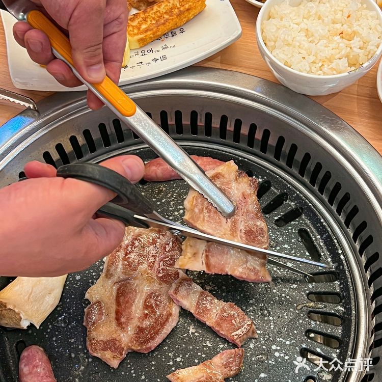金华为数不多韩国人开的烤肉店，有被好吃到！