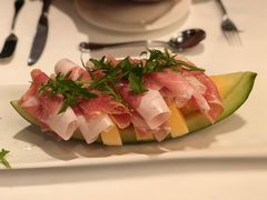 -龙虾酒吧扒房(宁波香格里拉店)
