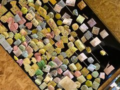 -新华里咖啡书吧(新华书店小寨店)