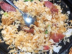 广式腊味煲仔饭-捞围鲜·港式打边炉(海阳路店)