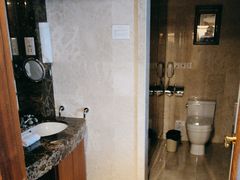 -汕尾巴黎半岛酒店