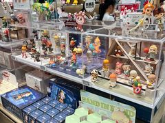 -泡泡玛特POPMART(国金街店)