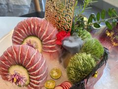 -茅草房·河畔园林火锅