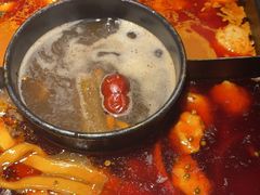 -老牌坊云南鱼豆花火锅(哈西万达店)