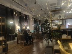-荣耀.西式融合餐厅(留云湖店)