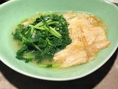 鸡汁腐皮香蒿-新白鹿餐厅(金鹰新街口店)
