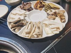 -野菌皇海景野生菌火锅(滨海大道店)
