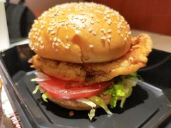黄金鸡排三明治-The Habit Burger Grill 哈比特汉堡(复兴soho店)