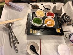 -鲜入围煮花胶鸡海鲜火锅