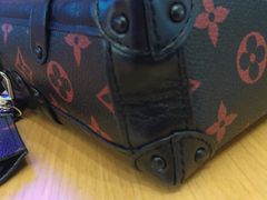 -爱革·奢品·鞋包·衣物·家居(金桥国际商业广场店)