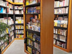 -西西弗书店&矢量咖啡(凯德晶萃广场店)