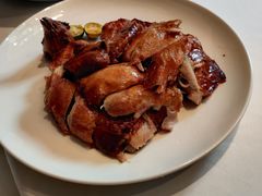 脆皮乳鸽-飶香居(省博物馆店)