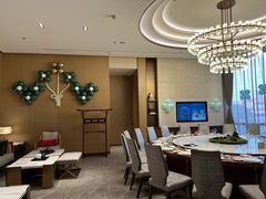 -泓历皇朝酒店(东亭店)