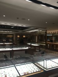 -北京七彩云南翡翠珠宝旗舰店(月坛店)