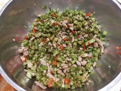 空心菜梗炒肉-香港厨房