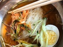 -韩风烤牛肉冷面店
