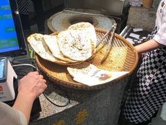 -巷内锅盔(西城都荟店)