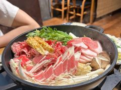 -泰居酒屋日式料理烧肉