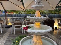 -Mark&Mars Restaurant