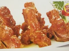 大梁骨头-捏上开口笑海鲜水饺(台山街店)