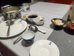 -红鼎豆捞·非遗鲍皇汤火锅(宝丰路店)