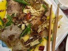 -土砂锅生态山庄·非遗砂锅雅鱼