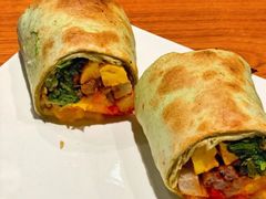秘汁牛肉鲜蔬卷-星巴克(成都机场T2店)
