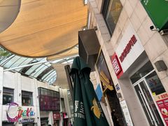 -珠海拱北口岸智选假日酒店