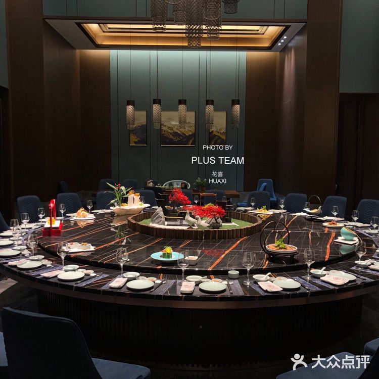 花菜梗真的是爱了 每次都认真的吃着比较着