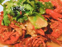 金汤蒜泥小龙虾-聚汇三少·龙虾·中餐厅(莫邪路新天地店)