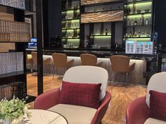 -武汉光谷广场杨家湾地铁站怡程酒店
