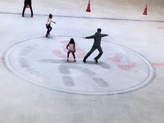 -陈露国际冰上中心(天津嘉里汇店)