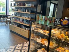 面包甜点陈列柜-星巴克(天津SM城市广场店)