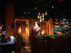 -老滇山寨•云南特色菜•地方菜•民族风情歌舞表演(金碧店)