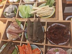 -娜姐鲜牛肉串串火锅(藏龙岛店)