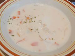 奶油海鲜汤-萨莉亚意式餐厅(杭州滨江天街店)