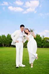 -至臻微拉婚纱摄影