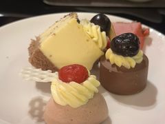 -唐拉雅秀酒店-西锦汇空中BBQ·思创餐厅