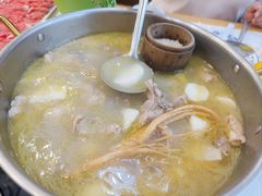 人参滋补鸡-朴小妹人参鸡汤火锅(长白山万达店)