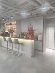 -变画·发型STUDIO