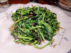 蒜泥米西-松沪名灶·豆浆鱼头·新上海菜(飞航吾悦广场店)