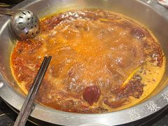 -憨孃孃·重庆老火锅(红山黑金店)
