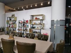 大堂-汽车博物馆主题餐厅