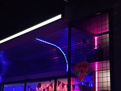 -UP嘻哈酒吧(粉巢店)