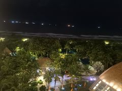 -三亚湾海居铂尔曼度假酒店