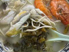 -明呈黄鱼面馆(斜土路店)