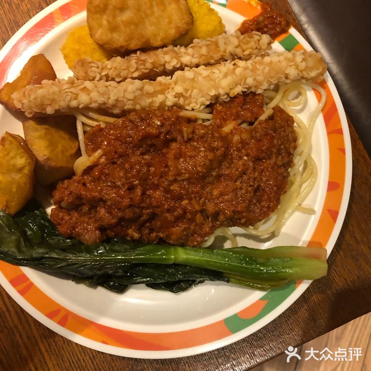 第一次是因为支付宝有满100减50的券去的 感觉很好吃