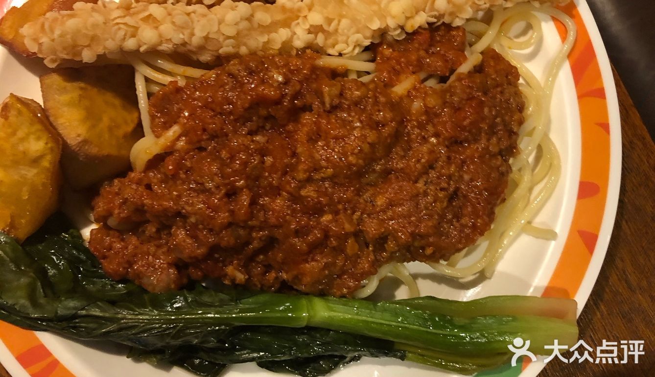 第一次是因为支付宝有满100减50的券去的 感觉很好吃