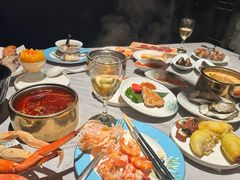 -雍容荟帝王蟹活龙虾展台自助(IFS黑金店)